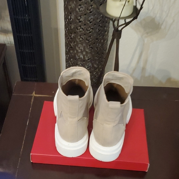 Stylish Beige Ankle Booties - Picture 3 of 5